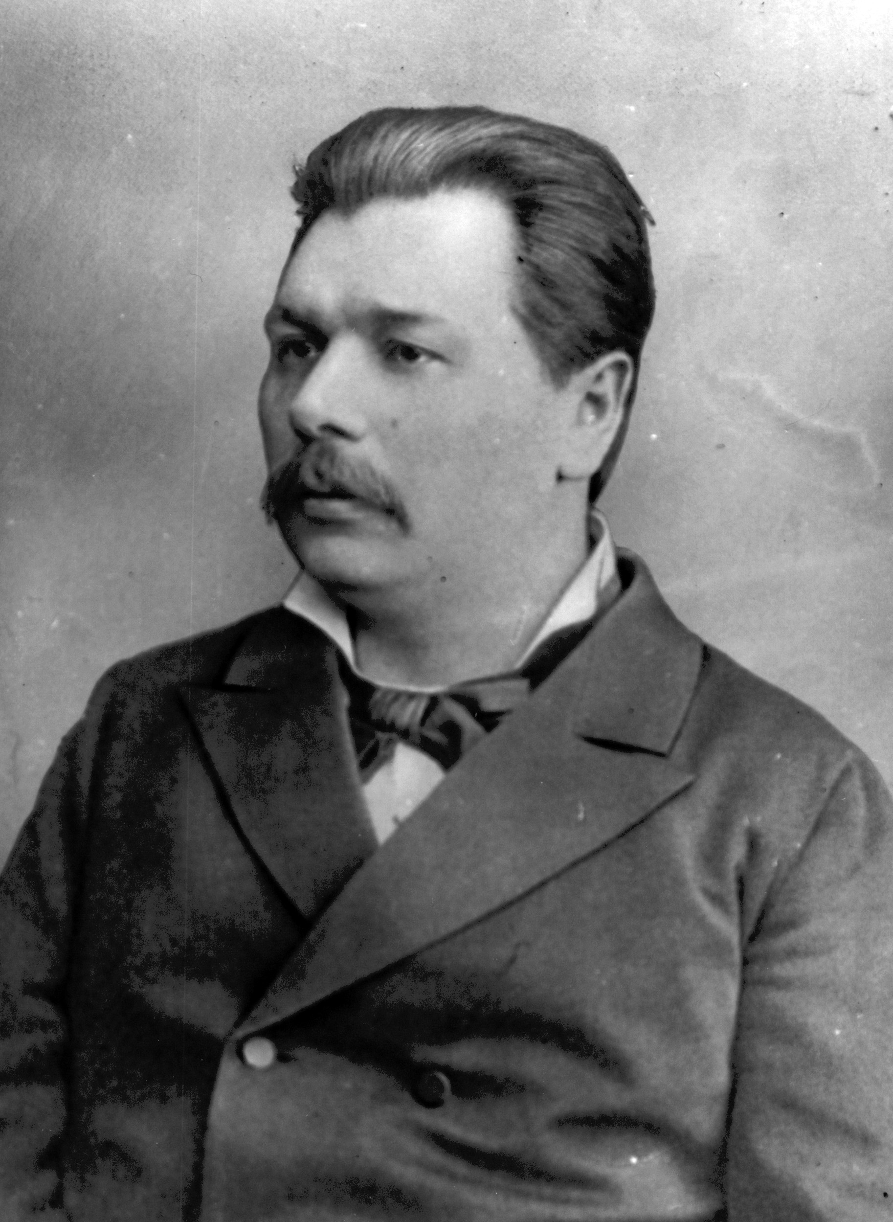 Марко Кропивницький