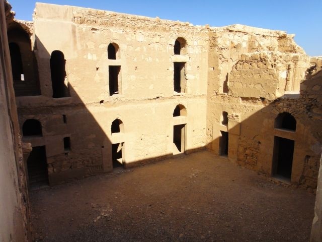 Замки пустелі