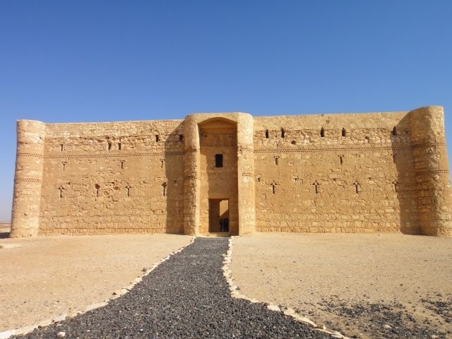 Замки пустелі